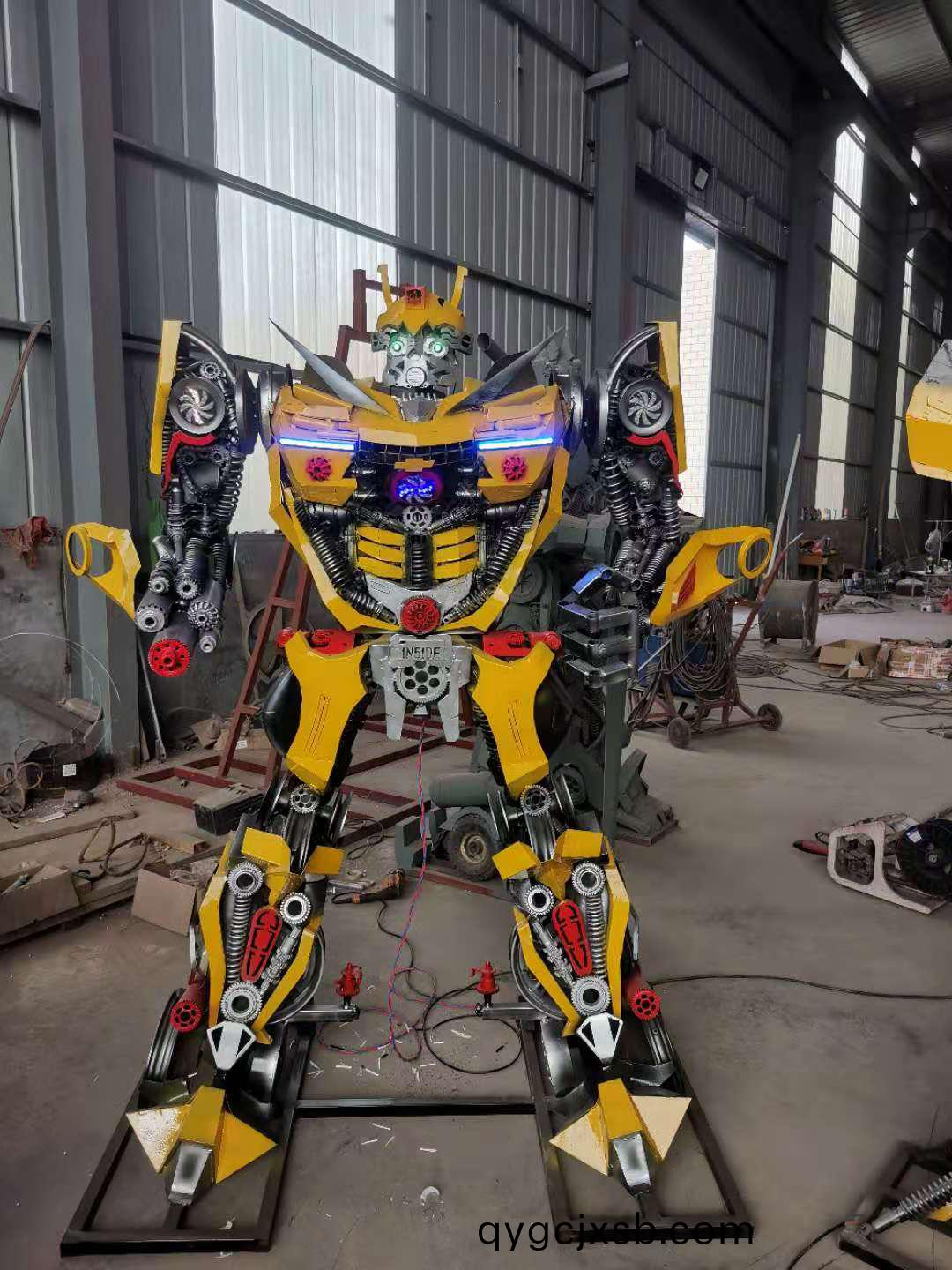 大(da)型機器人糢(mo)型製(zhi)作(zuo)