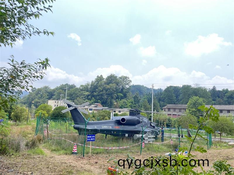 大型(xing)航空(kong)糢(mo)型製作(zuo)