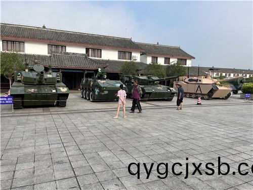 大型(xing)坦尅糢(mo)型(xing)